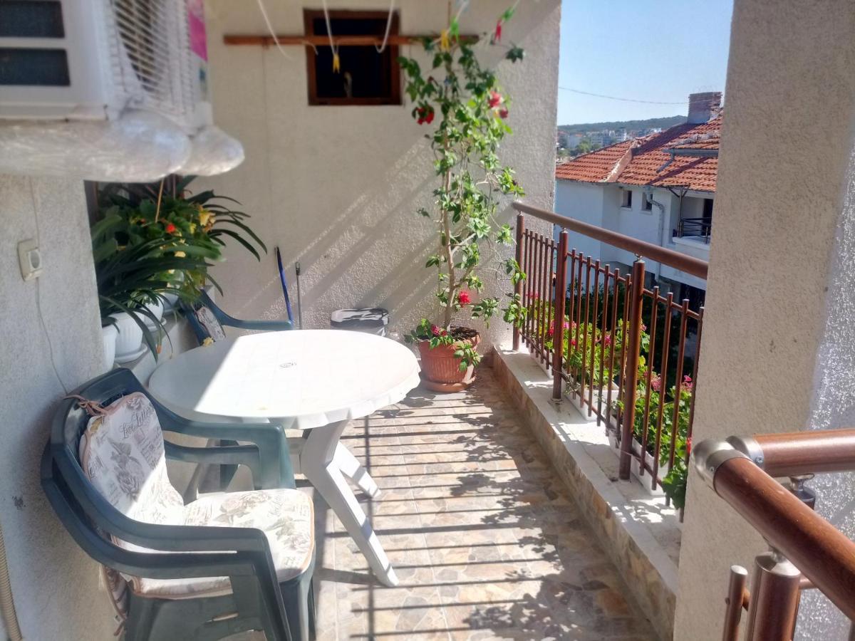 Farlalievi Guest House Sozopol Exterior foto