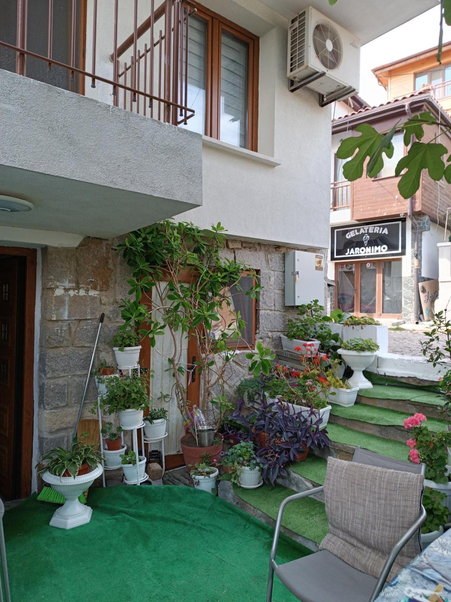 Farlalievi Guest House Sozopol Exterior foto